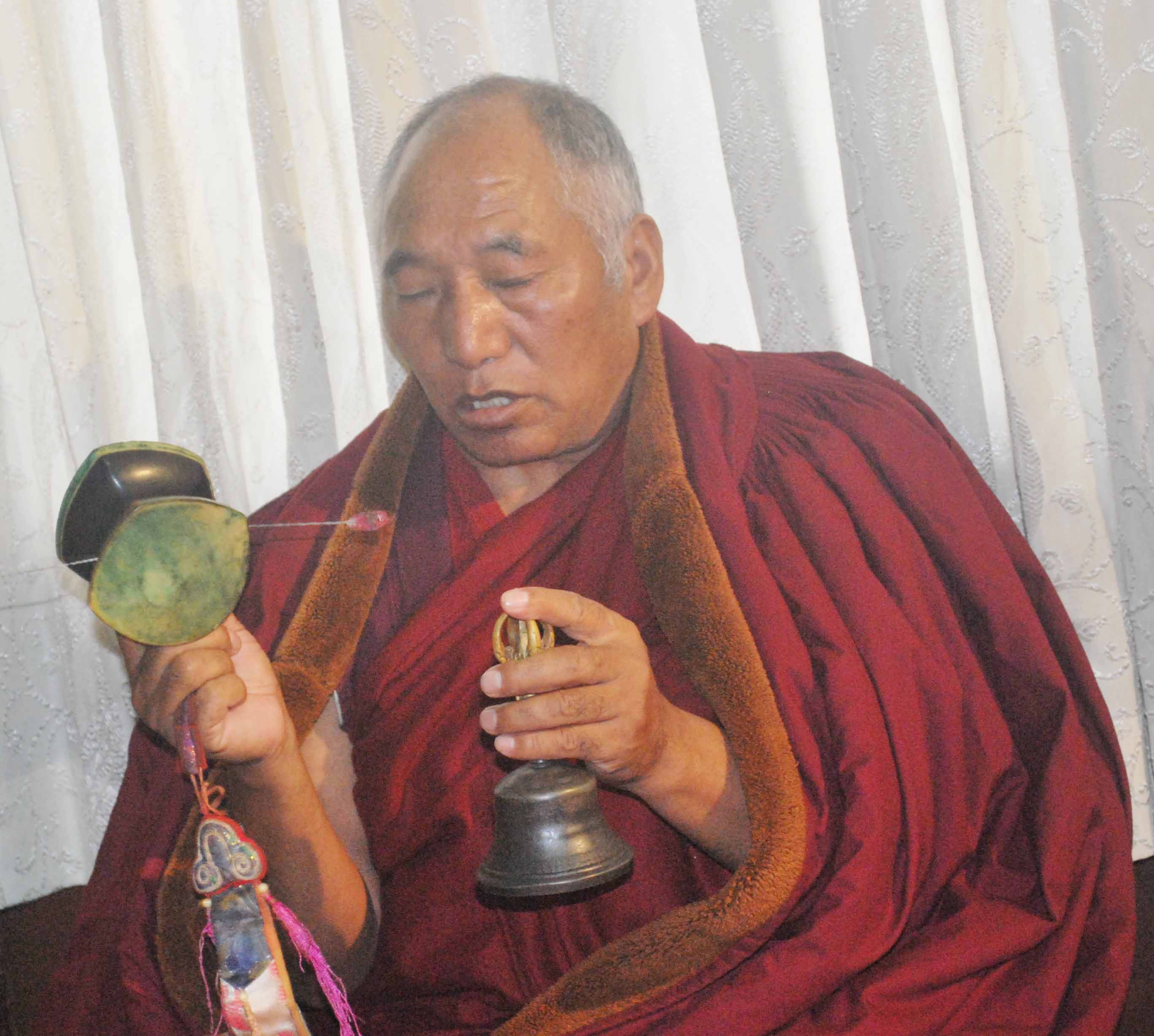 Ven. Lopoen Tashi Choephel